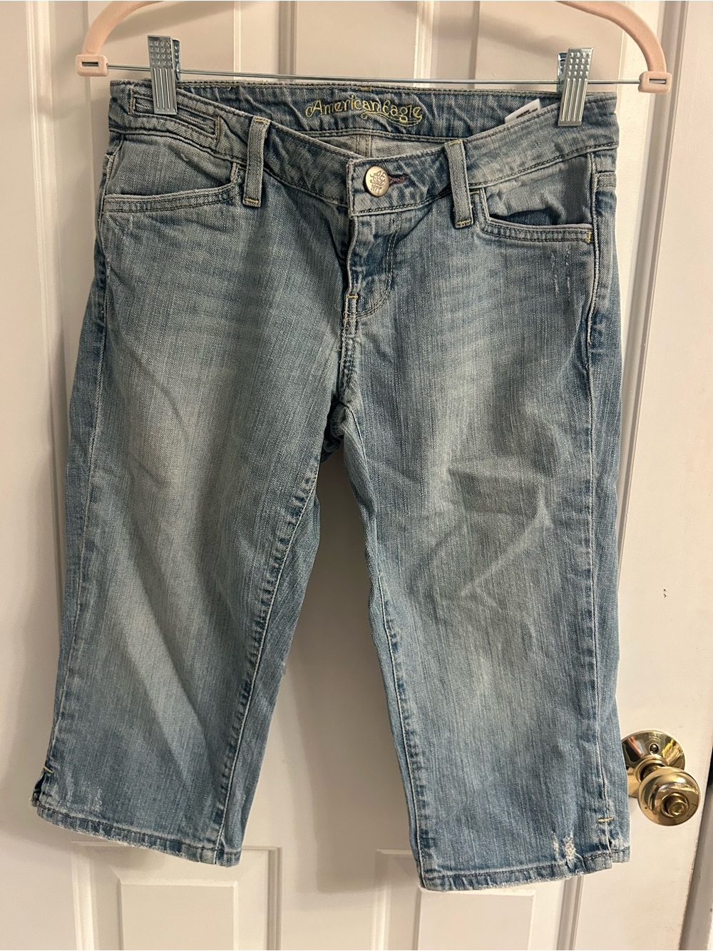 American Eagle Outfitters Light Blue Jean Capris